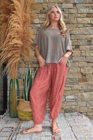 Kiti Paisley Damask 7/8 Barrel Leg Pant Terracotta